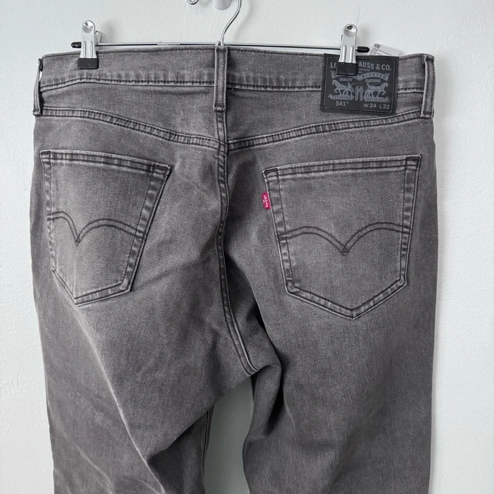 Levi’s 541 gray skinny jeans Size 34x32